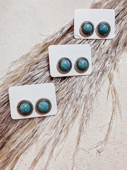 Everyday turquoise stud